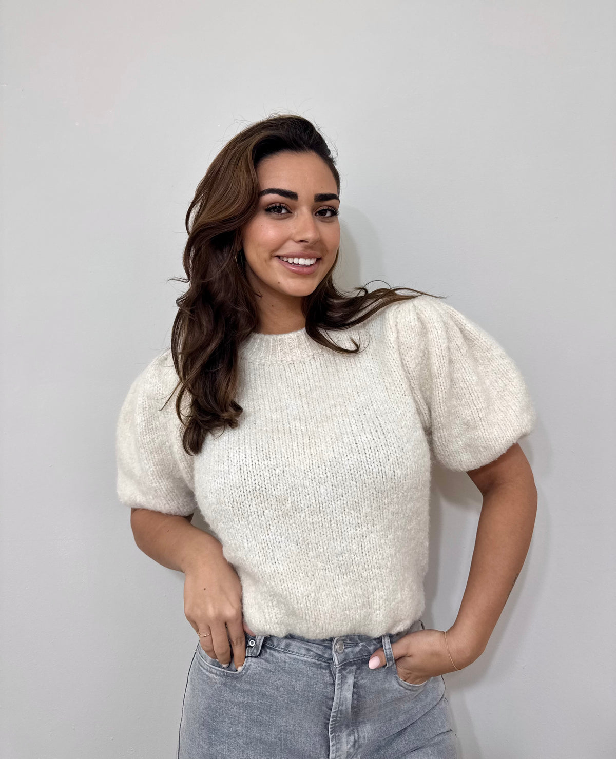 CHIC CREME SHIRT MET POFMOUW